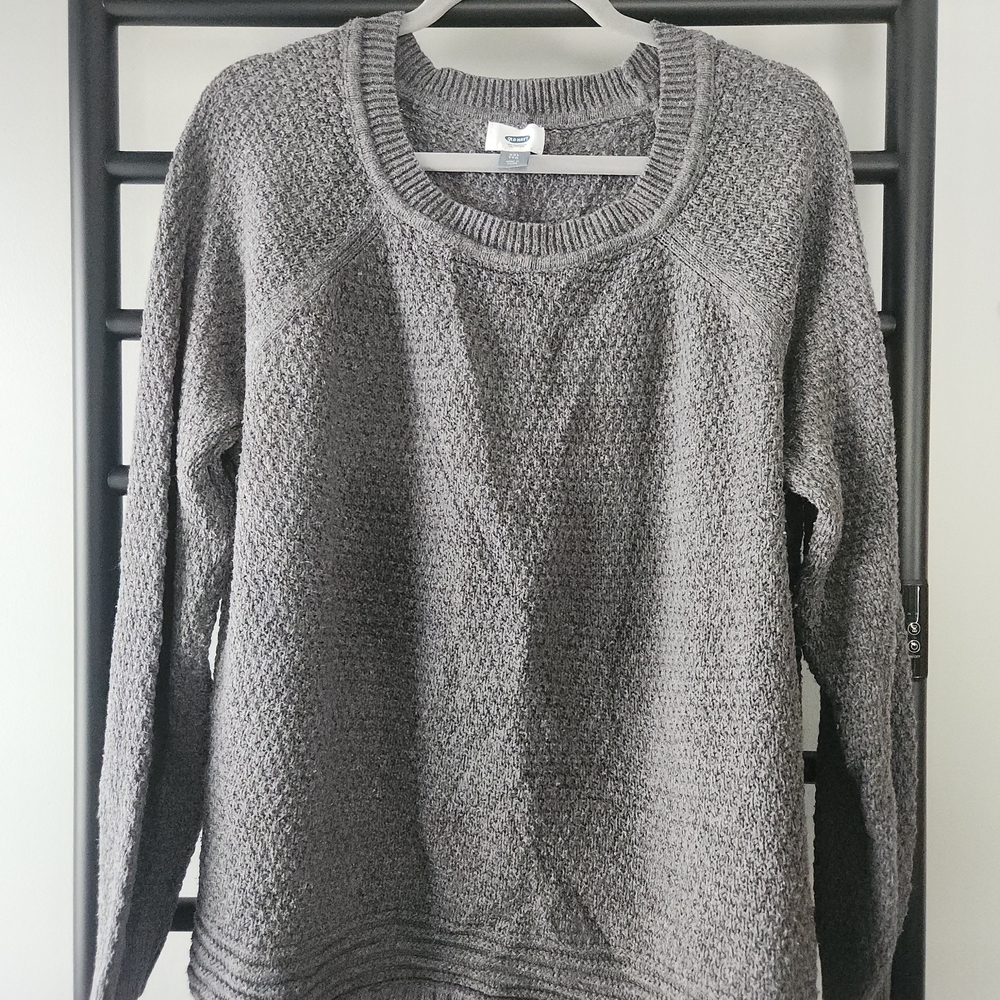 Old Navy Gray Crewneck Knit Sweater